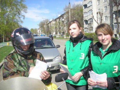 17:59 В городе Шумерле прошла акция "Письмо водителю"